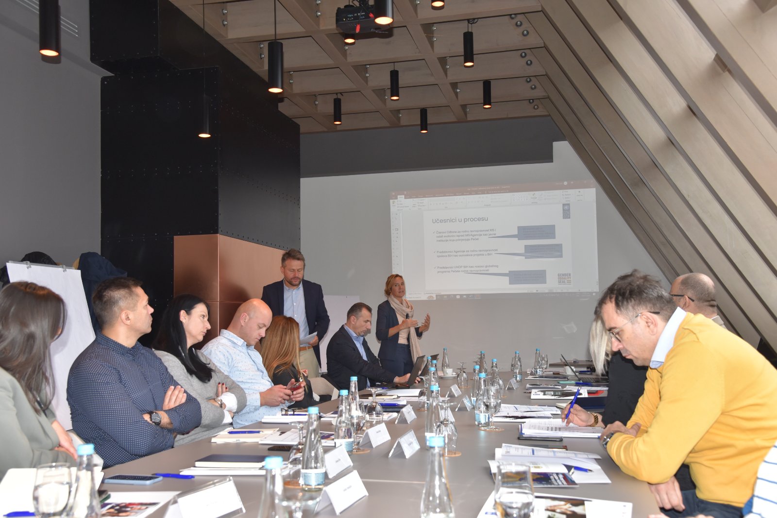 IMG-4c18245754b1631364afc10c012240b5-V