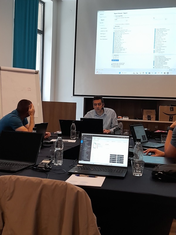 IMG-52bbadc5479dbb5003e15d001880e7f9-V