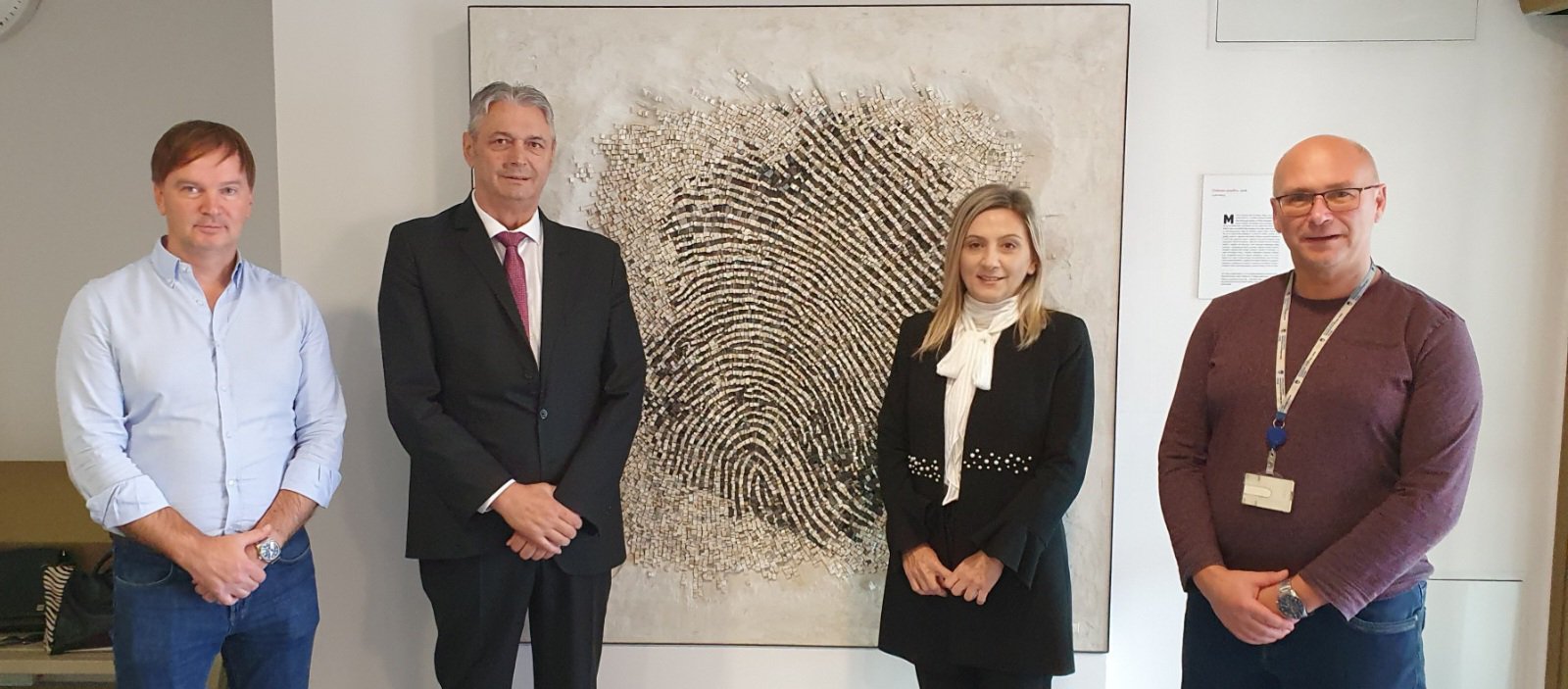 IMG-8ff495564129bf6243d2d806ea708d96-V