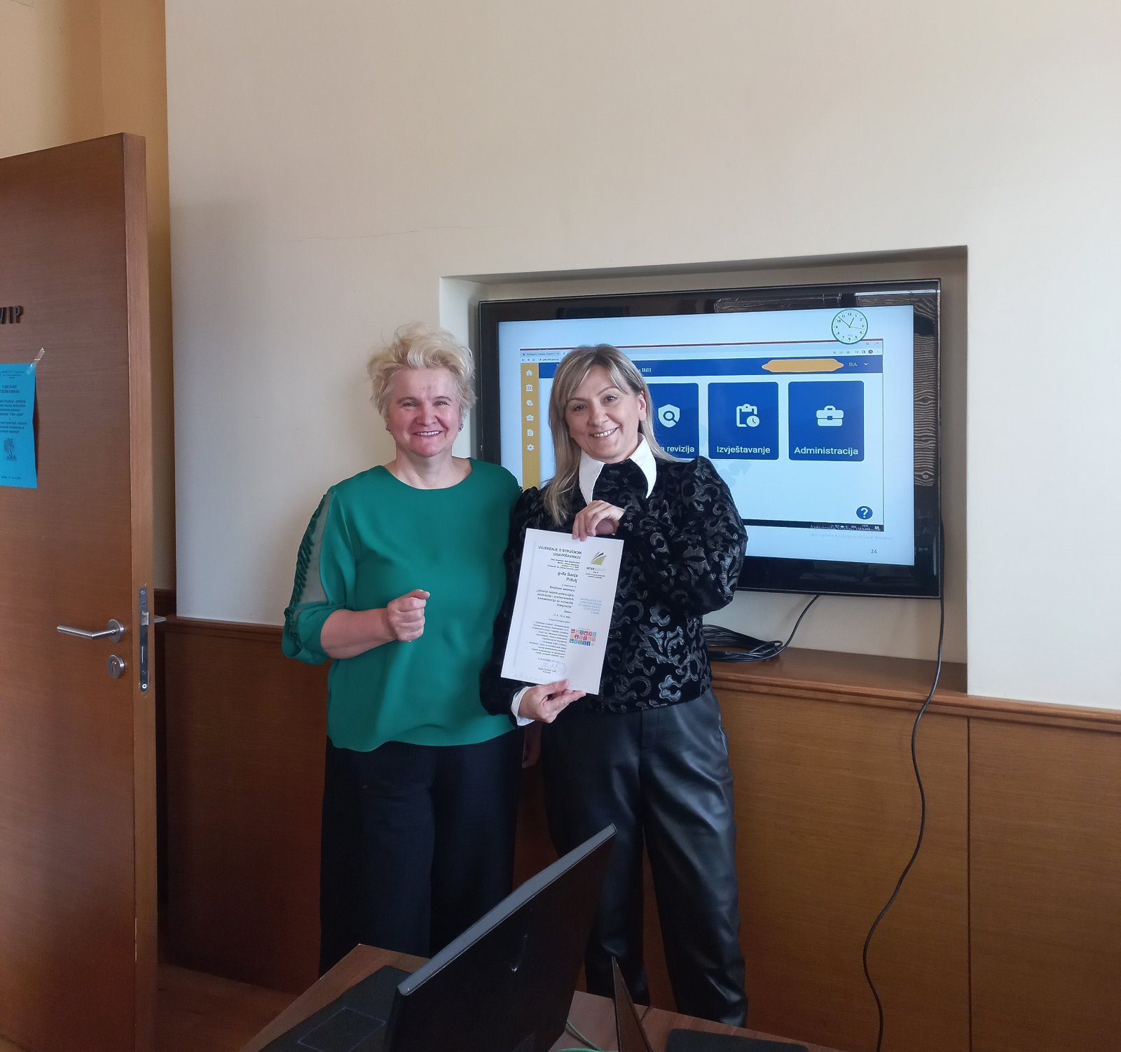 IMG-97642960bbf9c2ad161461f53fae6ebf-V